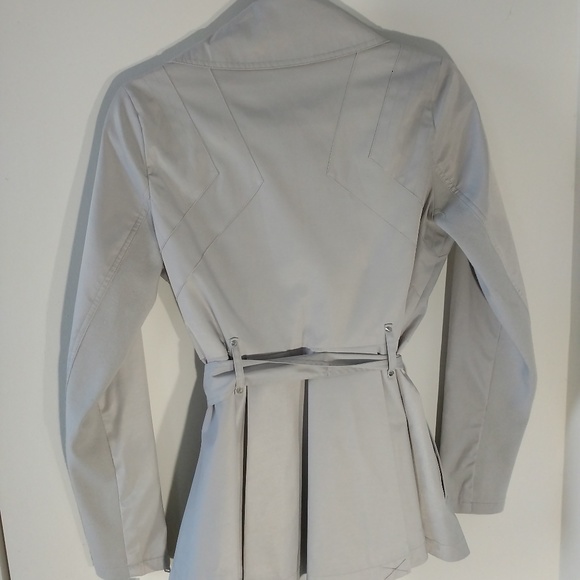 NWT BCBG generation  trench coat - Picture 3 of 3